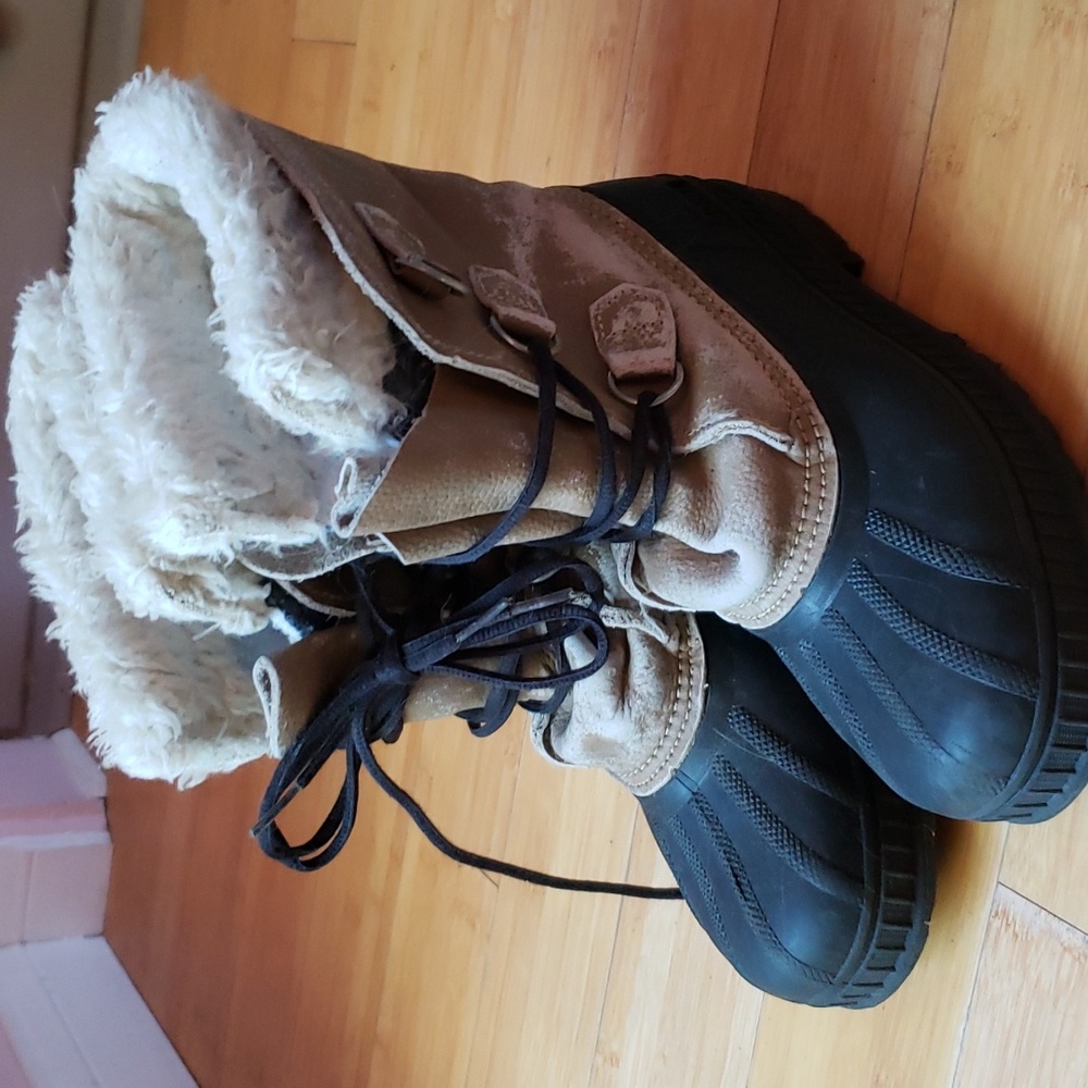 Men's size 5 Winter/Snow Boots